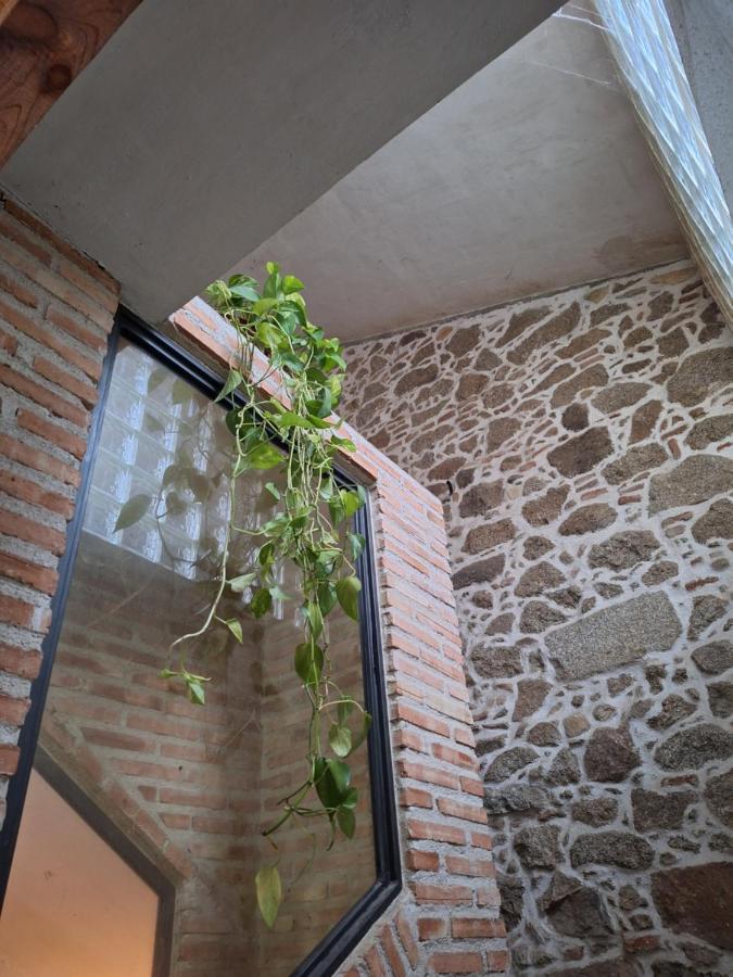 Hostal El Patio Restaurante San Bartolome de Pinares Exterior foto